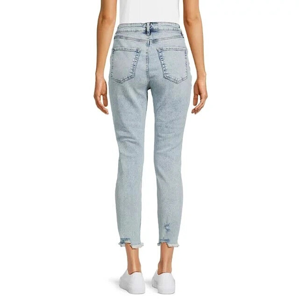 High Rise Mom Jeans - Picture 2 of 6